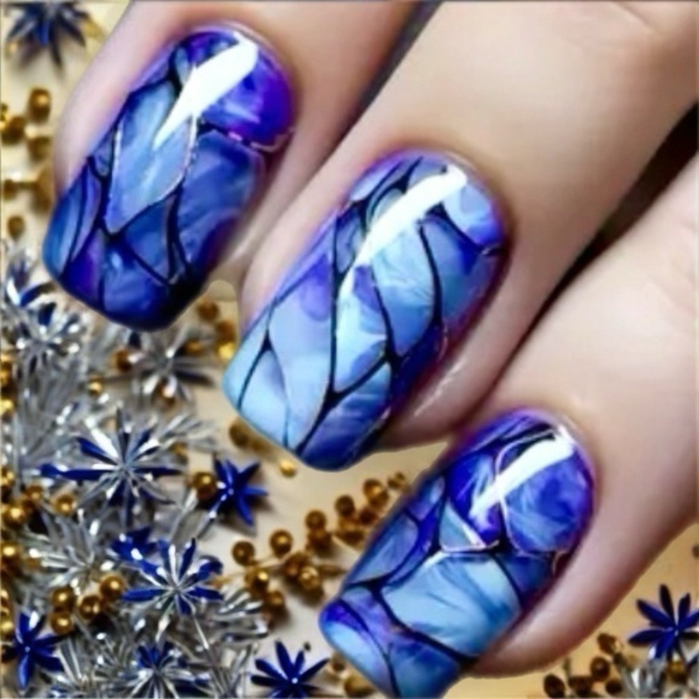 Blue Design  Press On Nails NWT